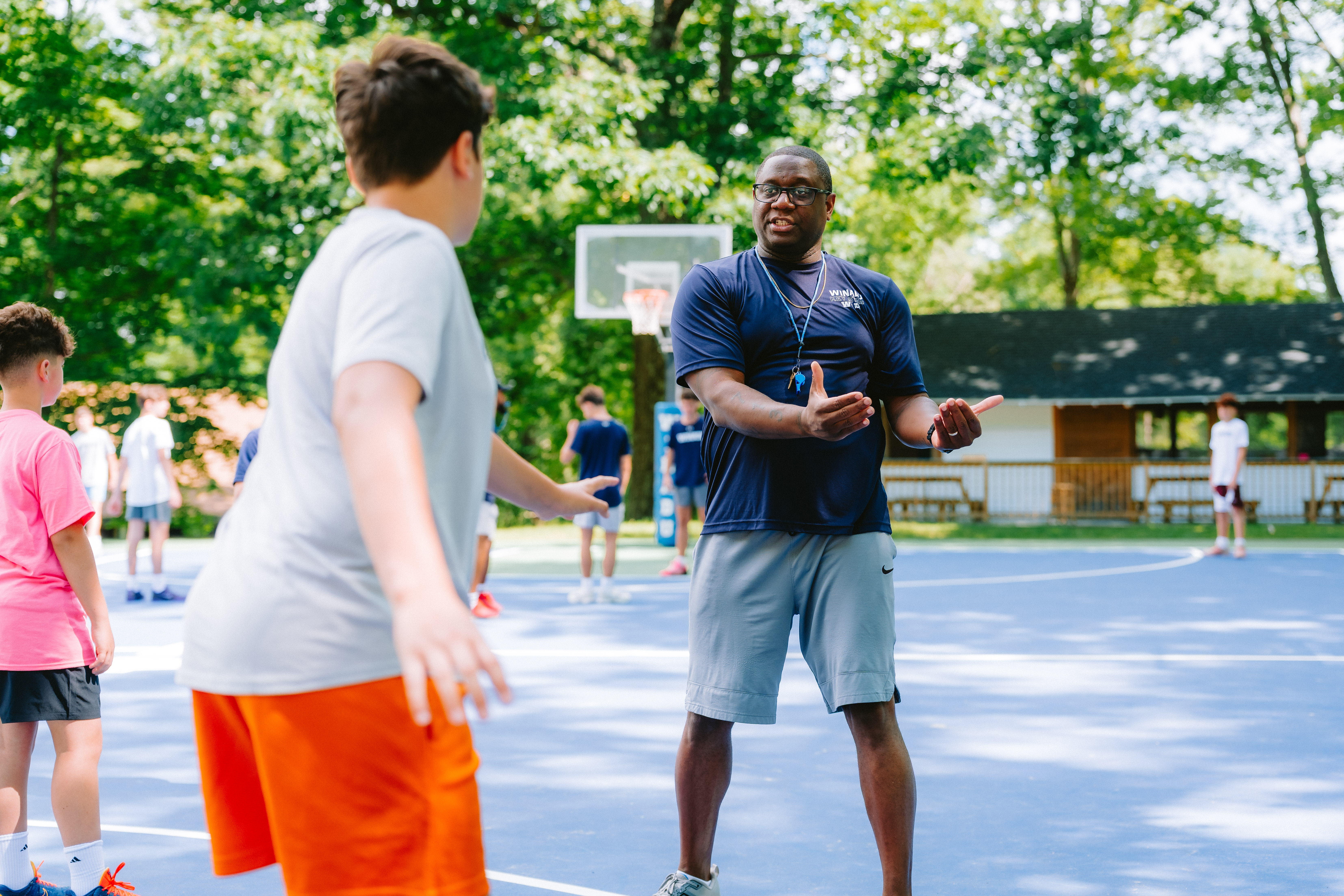 SPORTS COACH